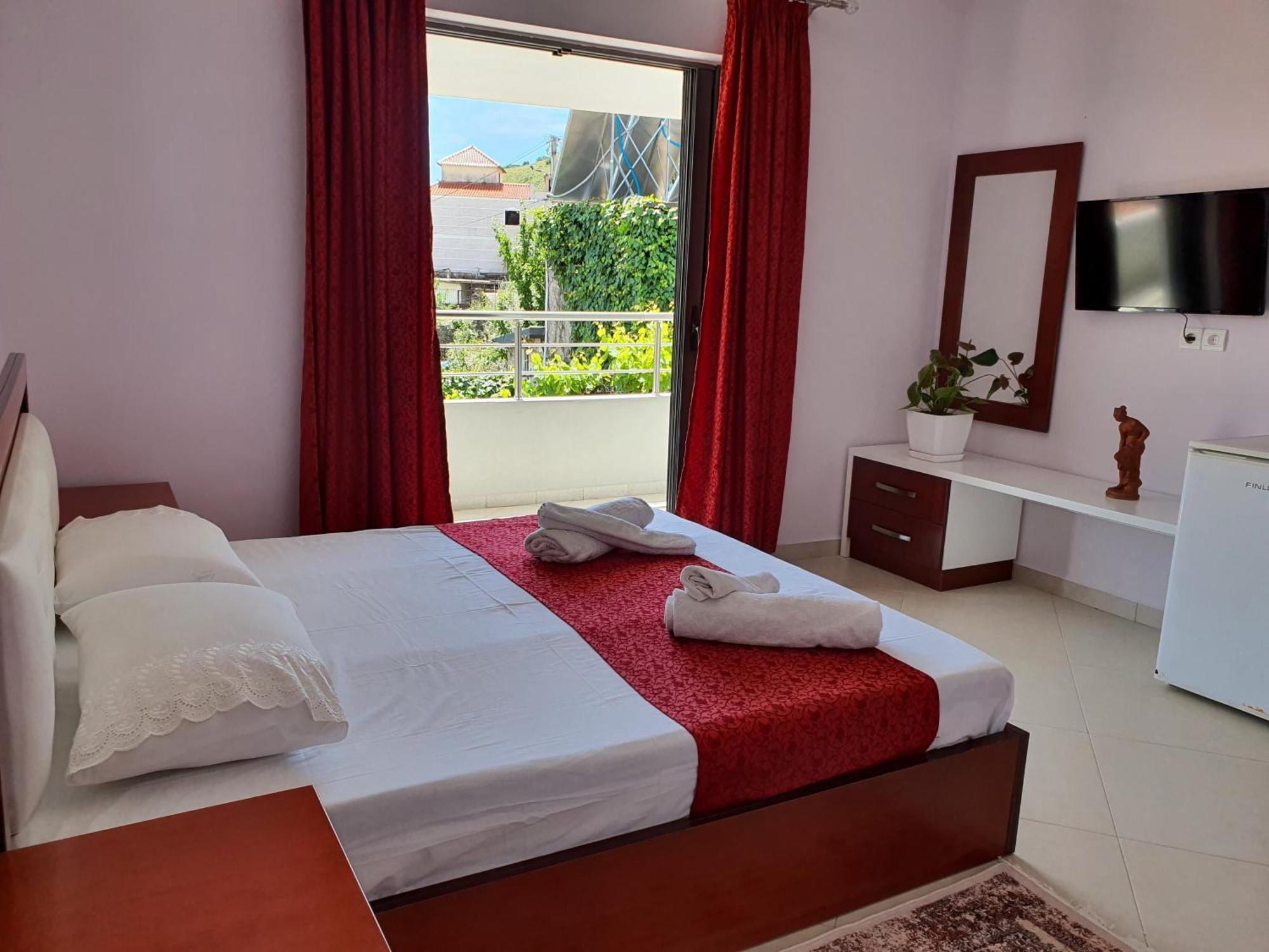 Akeron'S Rooms Sarandë エクステリア 写真