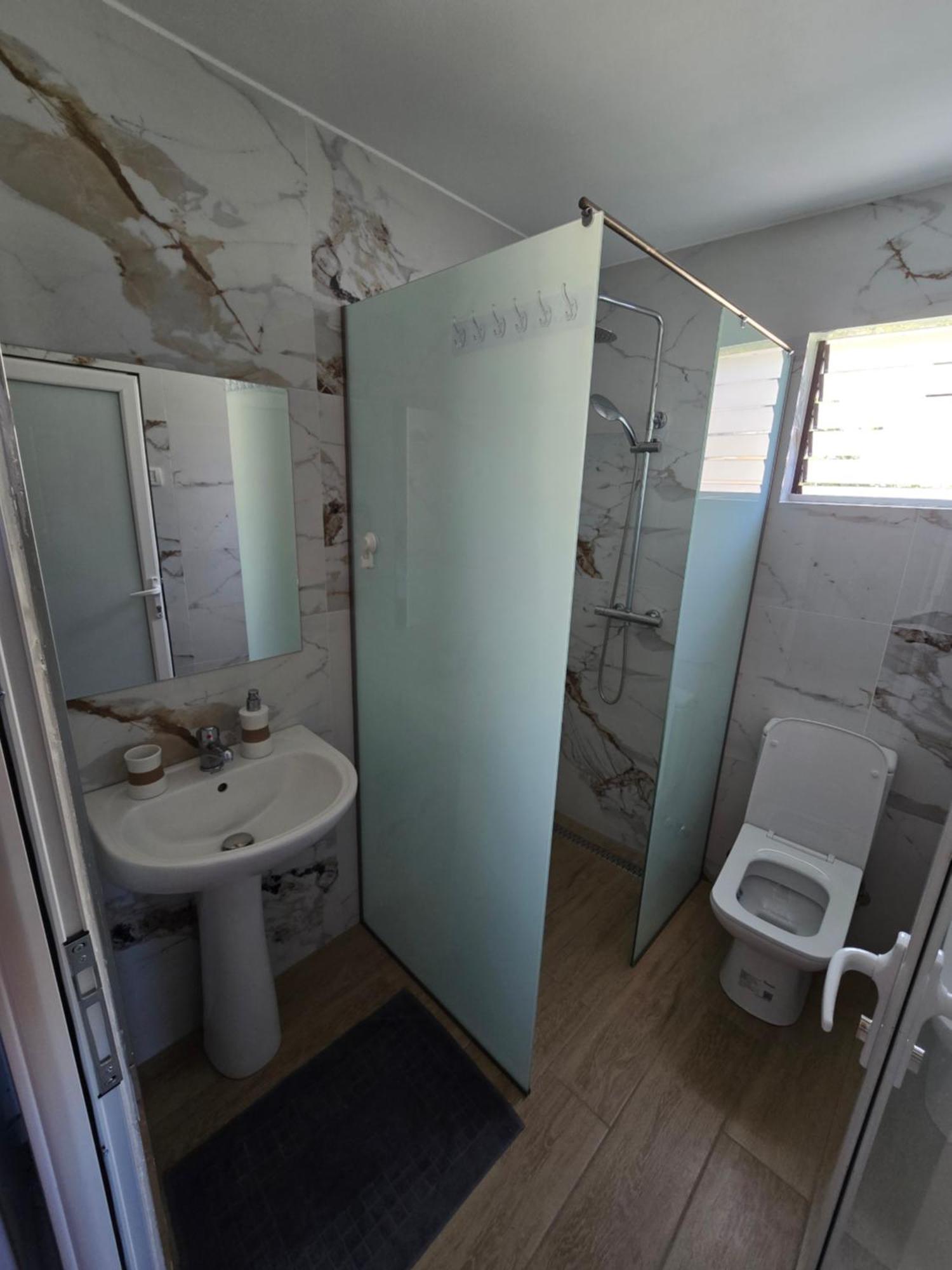 Akeron'S Rooms Sarandë エクステリア 写真
