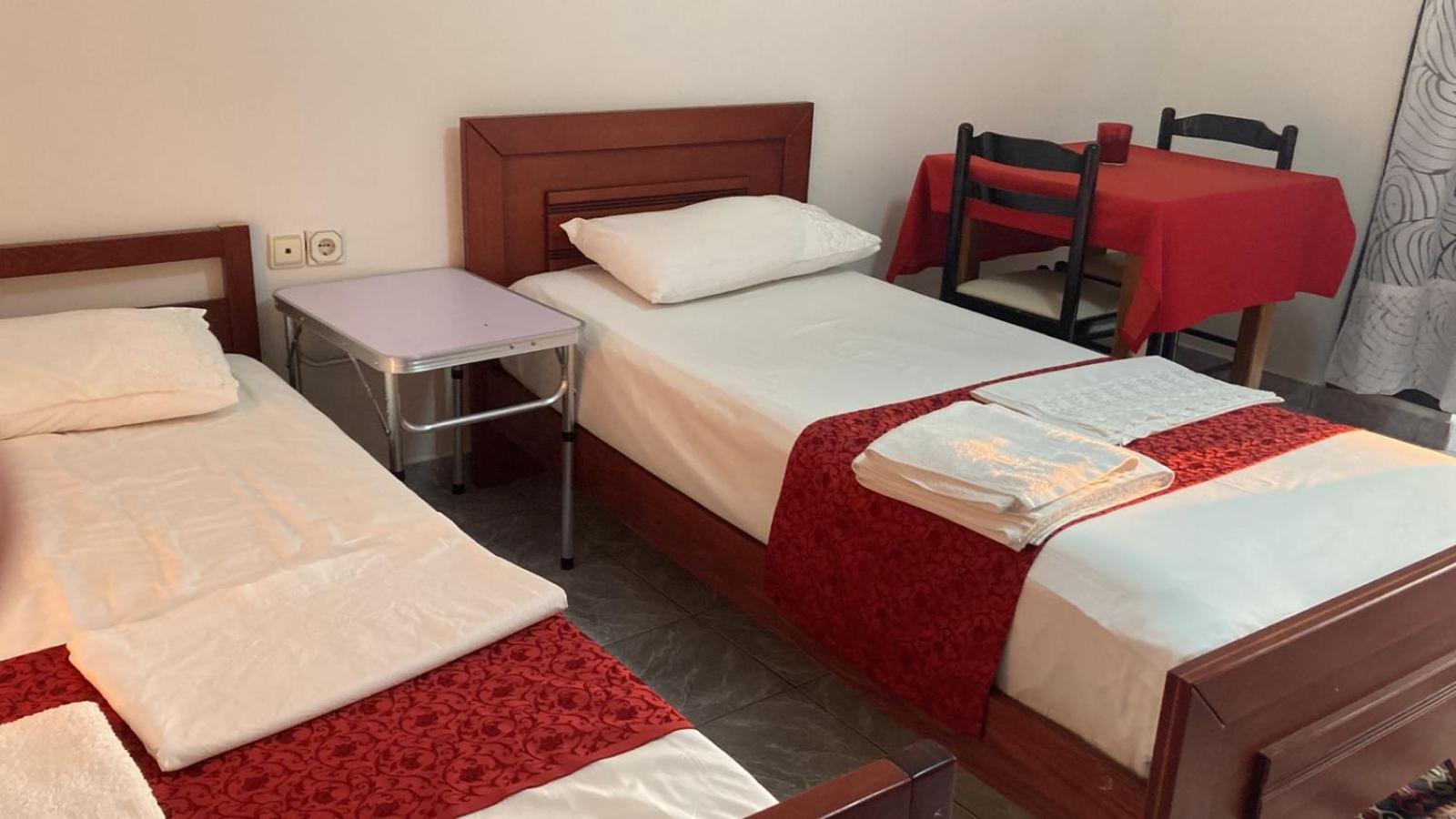 Akeron'S Rooms Sarandë エクステリア 写真